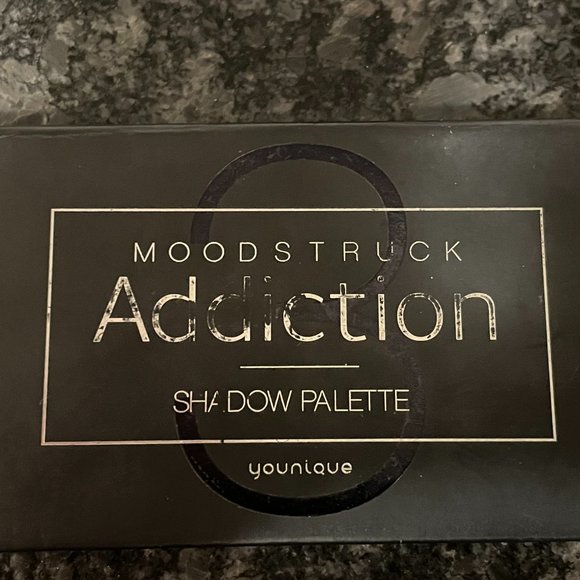 Younique 6 pc Moodstruck lot - Shadow Palette #3, 4 eye & lip liners & brush - Picture 7 of 9
